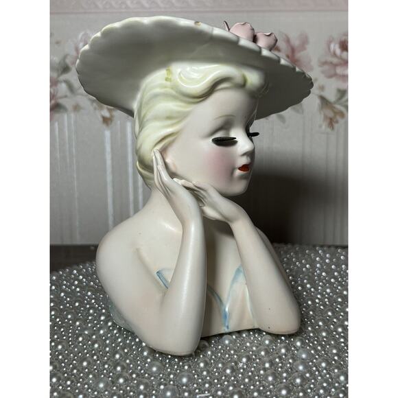 Vintage Lefton White 2900 Lady Head vase, Brimmed Hat No Foil - Picture 3 of 15